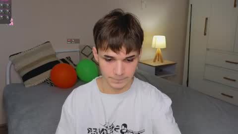 Snapshot of simonboy592 chatting on 03.23.26 Alex online show from 03.23.26