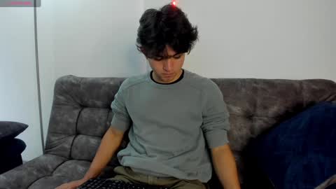  Simon  online show from 02.04.25