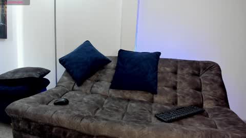  Simon  online show from 02.05.25