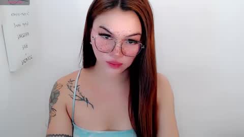 Snapshot of simplepinayx chatting on 12.21.24 call me nath online show from 12.21.24