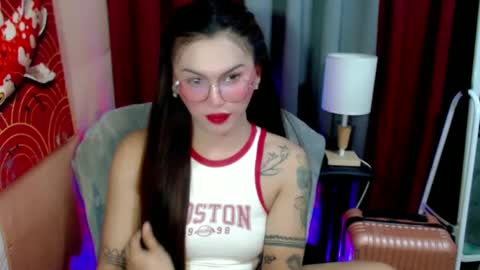 Snapshot of simplepinayx chatting on 02.11.25 call me nath online show from 02.11.25