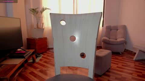 Snapshot of simply_zoe___ chatting on 02.04.25 zoe online show from 02.04.25