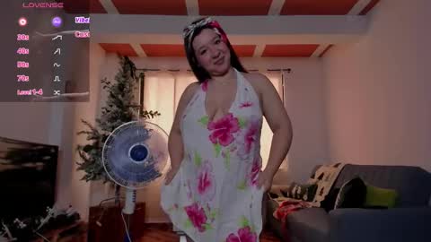 Snapshot of simply_zoe___ chatting on 11.20.25 zoe online show from 11.20.25