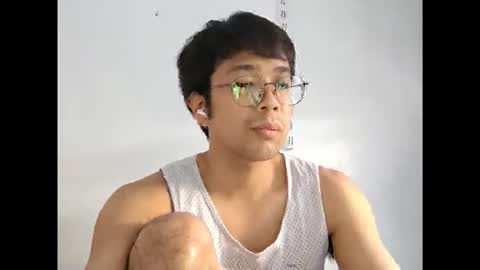 Snapshot of simplysanti_ph chatting on 05.11.26 Santino online show from 05.11.26
