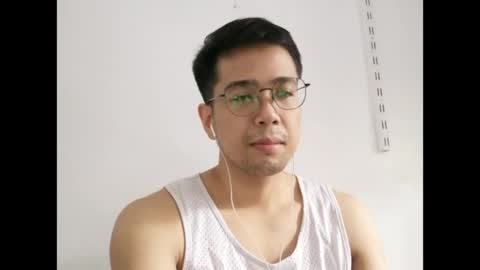 Snapshot of simplysanti_ph chatting on 05.24.26 Santino online show from 05.24.26