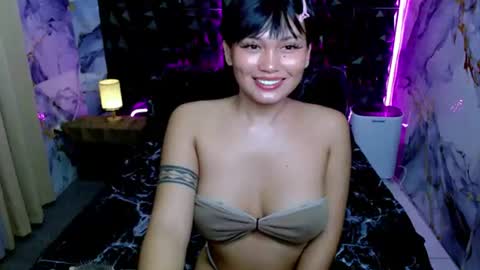 hi im thalia  nice to meet you  please give me thumbs up 3 online show from 06.22.26