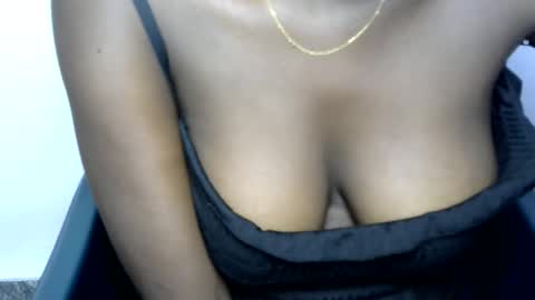 sinful_bitch80 online show from 05.28.26