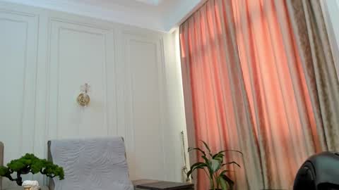 Ellie online show from 01.14.25