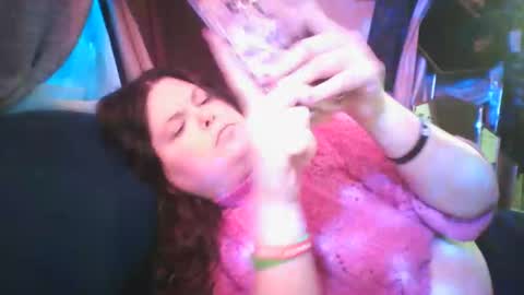 Siofra online show from 02.23.25