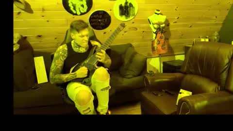 Snapshot of siphonophorslaysstrings chatting on 02.22.26 Unbridledfuckingcrazy online show from 02.22.26