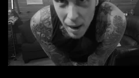 Snapshot of siphonophorslaysstrings chatting on 03.13.26 Unbridledfuckingcrazy online show from 03.13.26