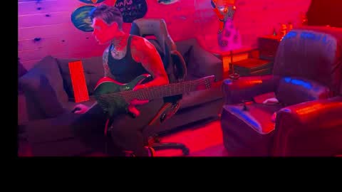 Snapshot of siphonophorslaysstrings chatting on 04.05.26 Unbridledfuckingcrazy online show from 04.05.26