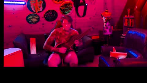 Snapshot of siphonophorslaysstrings chatting on 05.22.26 Unbridledfuckingcrazy online show from 05.22.26
