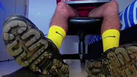 only foot                         worshipers here online show from 02.28.26