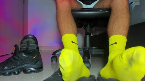 only foot                         worshipers here online show from 04.03.26