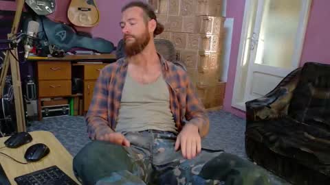 I am The Fourth and only Sir. Pelo online show from 09.20.25