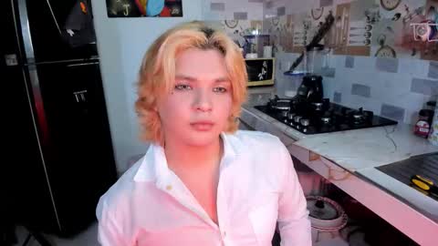 Snapshot of sirius_angels chatting on 11.05.25 Sirius angels online show from 11.05.25