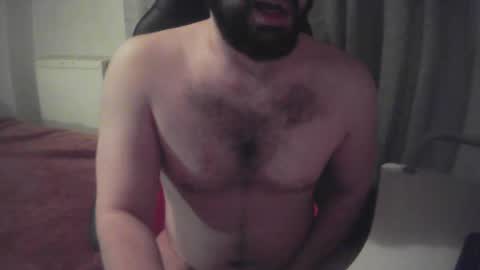 Snapshot of sissy_bear_ chatting on 05.01.26 sissy_bear_ online show from 05.01.26