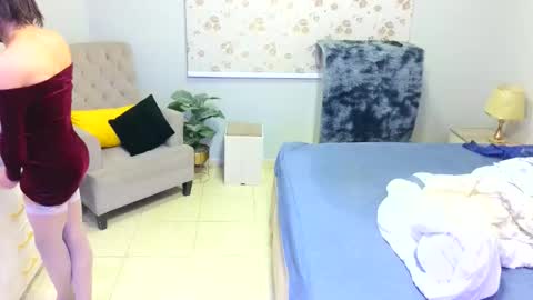 Snapshot of sissy_medlest chatting on 02.23.26 D i f a Ana Arbeh shemale online show from 02.23.26