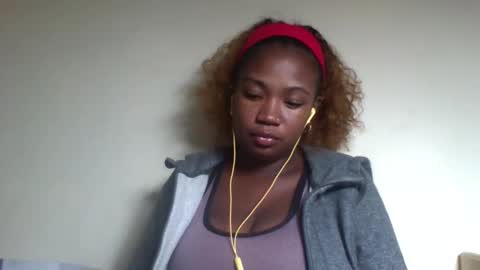 Snapshot of sisyh697532 chatting on 05.18.26 sisyh697532 online show from 05.18.26