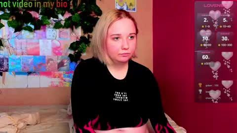 Snapshot of sitxan chatting on 02.13.25 Xana help me get 20 likes online show from 02.13.25