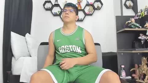 Snapshot of siul_bigcock chatting on 02.24.26 Siul Thompson online show from 02.24.26