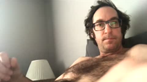 Snapshot of sixfootseven chatting on 02.13.26 sixfootseven online show from 02.13.26