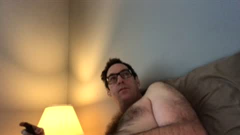 Snapshot of sixfootseven chatting on 03.19.26 sixfootseven online show from 03.19.26