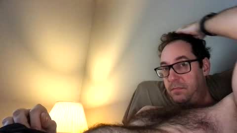 Snapshot of sixfootseven chatting on 03.23.26 sixfootseven online show from 03.23.26