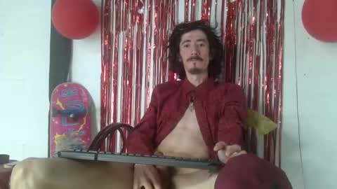 Snapshot of sk8sir chatting on 02.12.26 sk8sir online show from 02.12.26