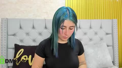 Snapshot of skarlet04 chatting on 11.11.25 Skarlet online show from 11.11.25