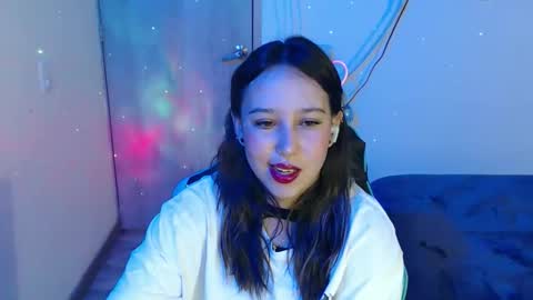 Snapshot of skarlet_adams chatting on 01.16.26 Alice online show from 01.16.26