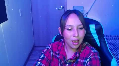 Snapshot of skarlet_adams chatting on 02.18.26 Alice online show from 02.18.26