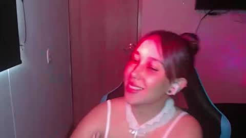 Snapshot of skarlet_adams chatting on 02.24.26 Alice online show from 02.24.26