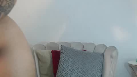 Skarleth villa online show from 12.25.24