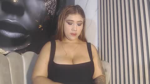 Skarleth villa online show from 01.18.26