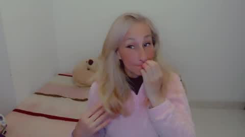 Arlett online show from 05.12.26