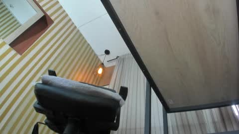 skarlettbarnes online show from 04.13.26