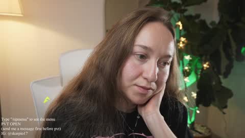 Im Scarlett  ONLINE  5pm-10pm NYC time  online show from 12.13.24