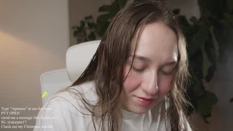 Im Scarlett  ONLINE  5pm-10pm NYC time  online show from 12.17.24