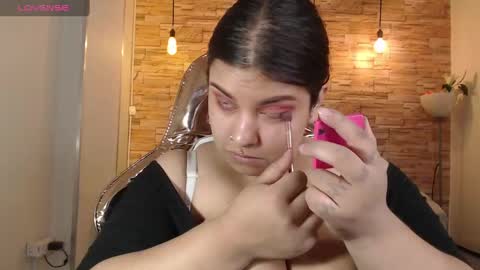 Snapshot of skeler_lovd_b chatting on 02.12.25 Skarlet online show from 02.12.25