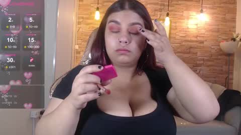 Snapshot of skeler_lovd_b chatting on 02.19.25 Skarlet online show from 02.19.25