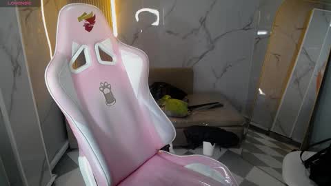 Snapshot of skeler_lovd_b chatting on 10.27.25 Skarlet online show from 10.27.25