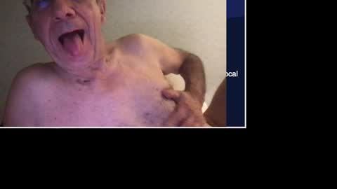 Snapshot of skima48 chatting on 12.19.24 skima48 online show from 12.19.24