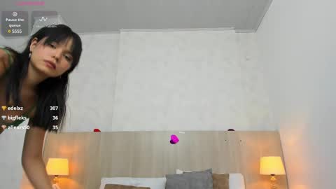 Snapshot of skinny_isabela chatting on 03.11.25 Isabela online show from 03.11.25