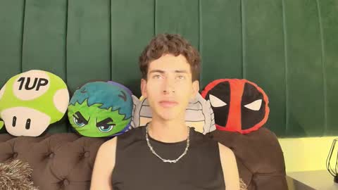 skinny jean  online show from 02.20.26