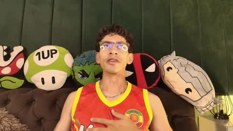 skinny jean  online show from 02.23.26