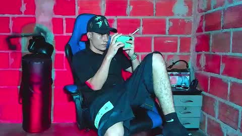 Snapshot of skinny_marked chatting on 10.03.25 skinny marked online show from 10.03.25