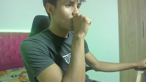 Snapshot of skinny_sam23 chatting on 04.18.26 sam online show from 04.18.26
