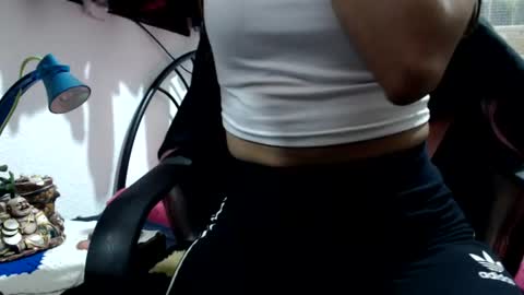 Snapshot of skinny_sexy666 chatting on 06.18.26 skinny_sexy666 online show from 06.18.26